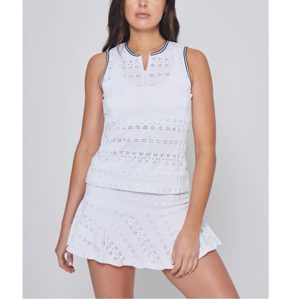 NWT L'Etoile Sport™ Zip Front Tank White with Navy Trim, size L